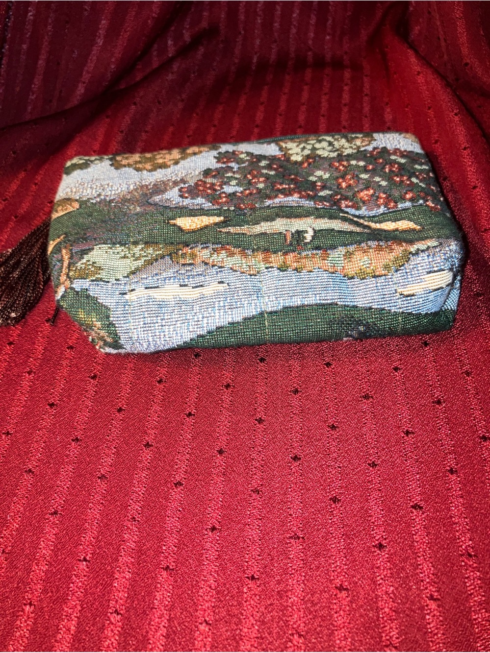 Vintage Tapestry Holdings Fine Accessories Golf Scene Zipper Pouch Bag - Picture 3 of 6